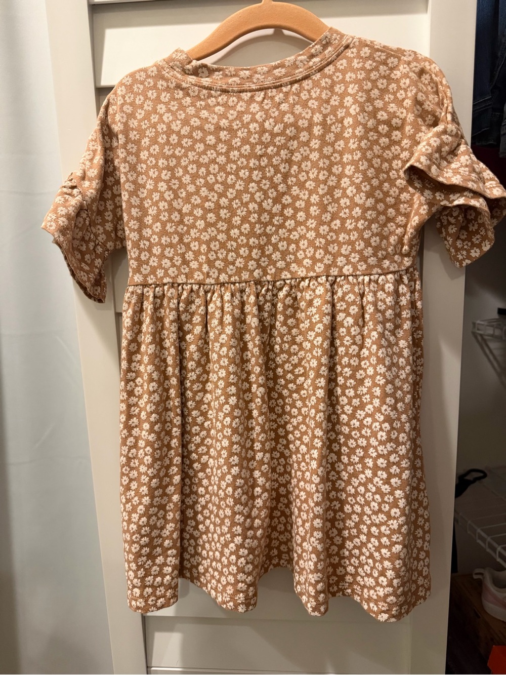 Rylee + Cru Tan Floral Short-Sleeve Gathered Dress